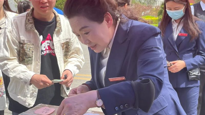 如何提升传媒公司客户转介绍率：策略与技巧解析**